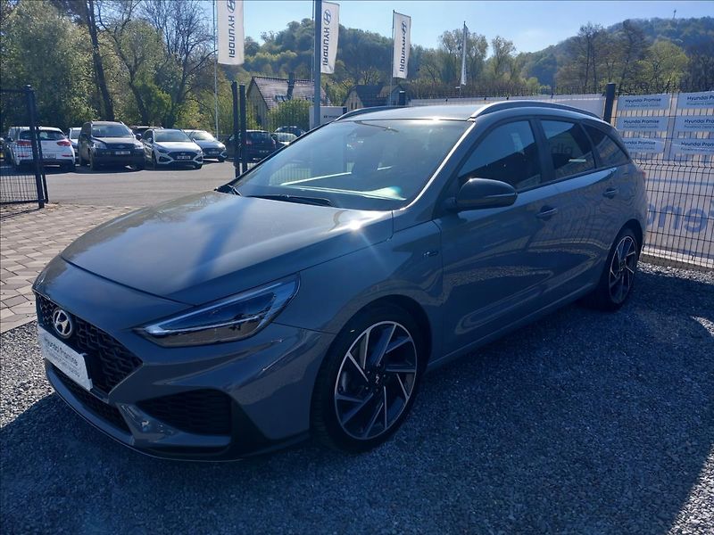 Hyundai i30 1,5 T-GDi N-LINE DCT - fotka 3 z 22