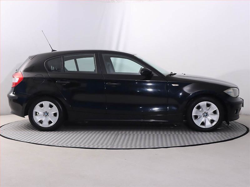 BMW Řada 1 (2007) 116i, nová STK, jezdí výborně - fotka 6 z 13