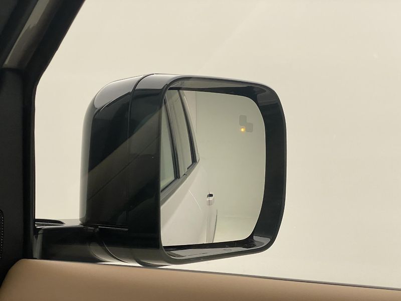 Land Rover Defender (2026) 110 D350 X-Dynamic HSE - fotka 48 z 56