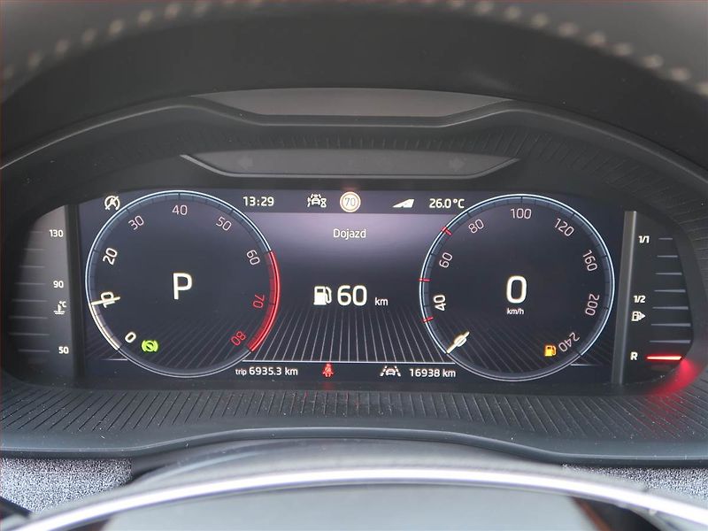 Škoda Scala (2024) 1.0 TSI - fotka 11 z 19