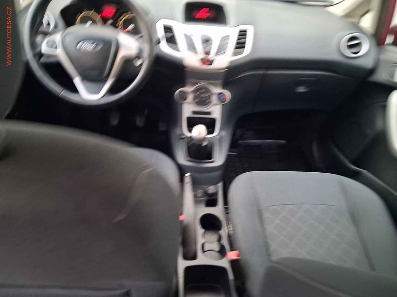 Ford Fiesta (2012) 1.2i, ČR, AC - fotka 8 z 16