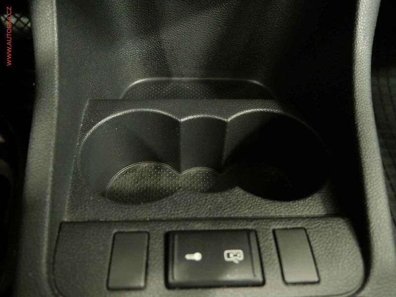 Škoda Fabia (2008) 1.4 16V, ČR, Sport, TZ - fotka 17 z 18