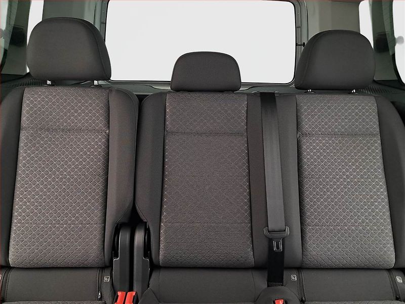 Ford Tourneo Connect (2023) 2.0 EcoBlue - fotka 10 z 21