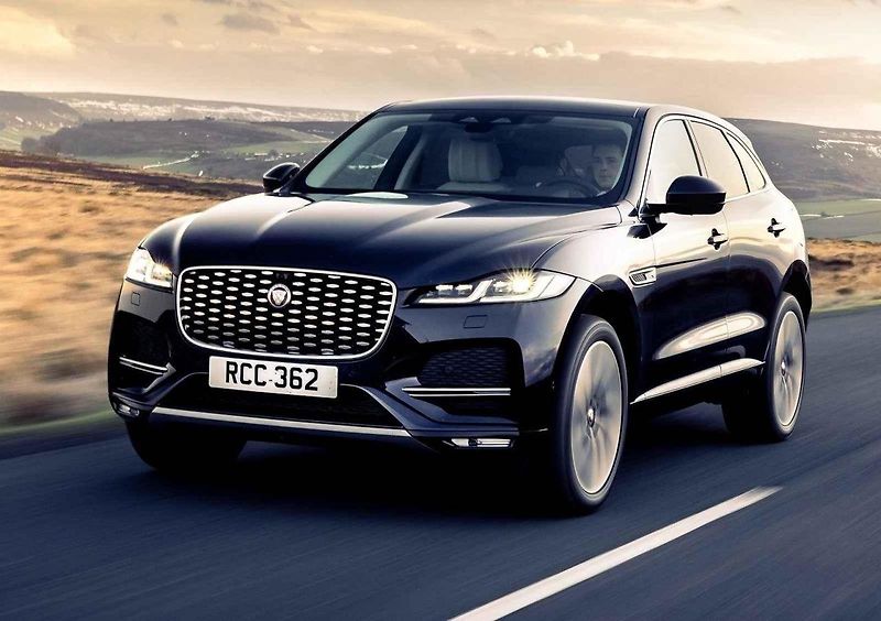 Velká SUV omezují při parkování i běžná malá auta