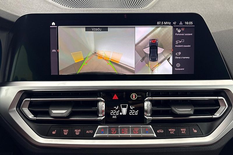 BMW Řada 4 M440i xDrive - fotka 18 z 24