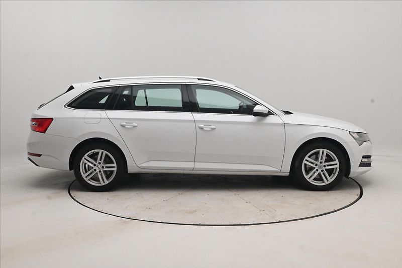 Škoda Superb 2,0 TDI 110kW Style DSG Záruka - fotka 4 z 30