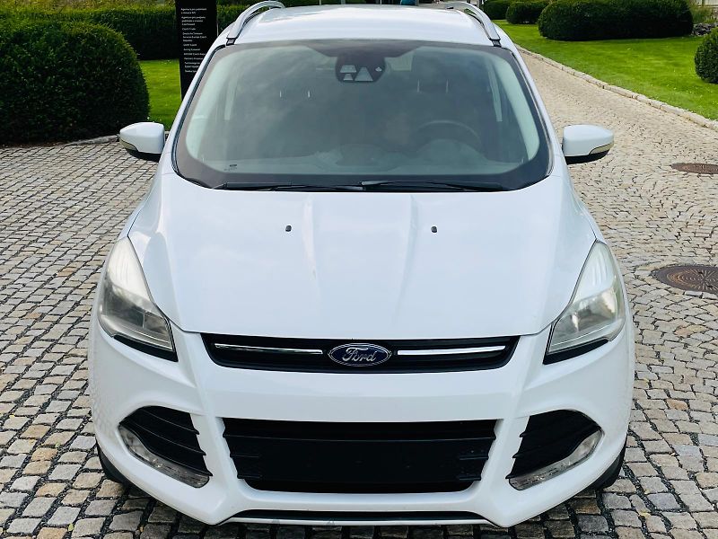 Ford Kuga 2.0TDCi 4x4 MAN SERVISKA TAŽNÉ - fotka 5 z 42