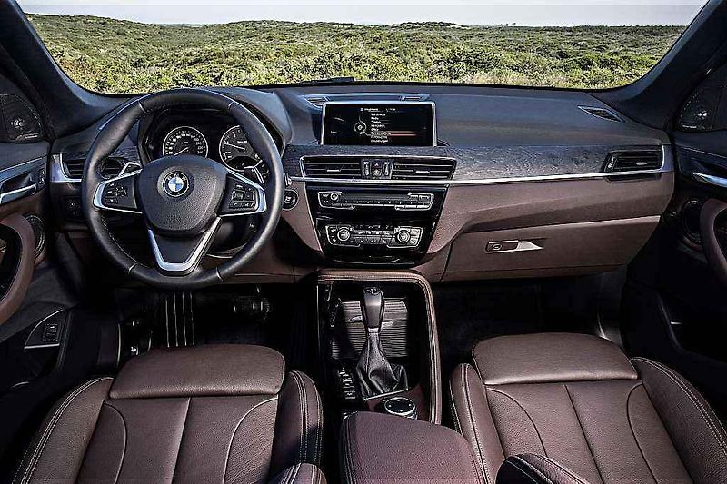 BMW X1.