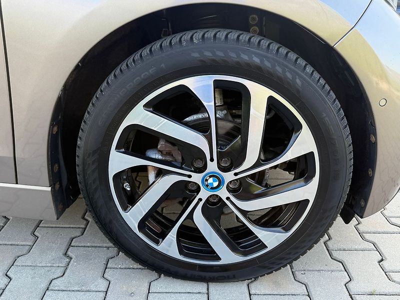 BMW i3 - fotka 41 z 53