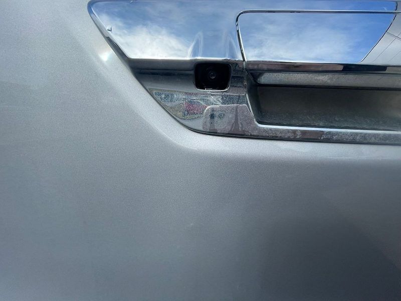 Toyota Hilux 2.8 D-4D Automat Active - fotka 10 z 27