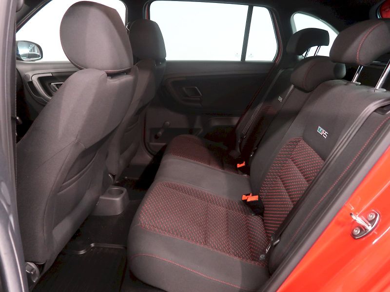 Škoda Fabia (2011) RS 1.4TSI 132KW DSG - fotka 15 z 25