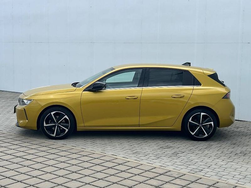 Opel Astra Elegance AT8 1,2 TURBO - fotka 3 z 25