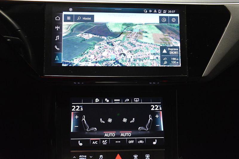 Audi e-tron (2022) 50 QUATTRO BUSSINES 1 Majitel - fotka 15 z 53