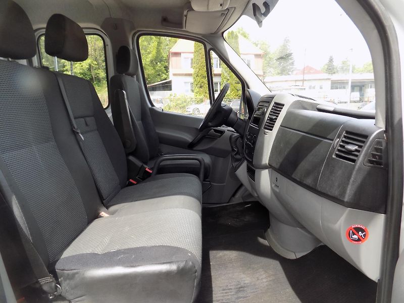 Mercedes-Benz Sprinter (2012) 2,2 95KW 7 MÍST SKLÁPĚČ  - fotka 27 z 46