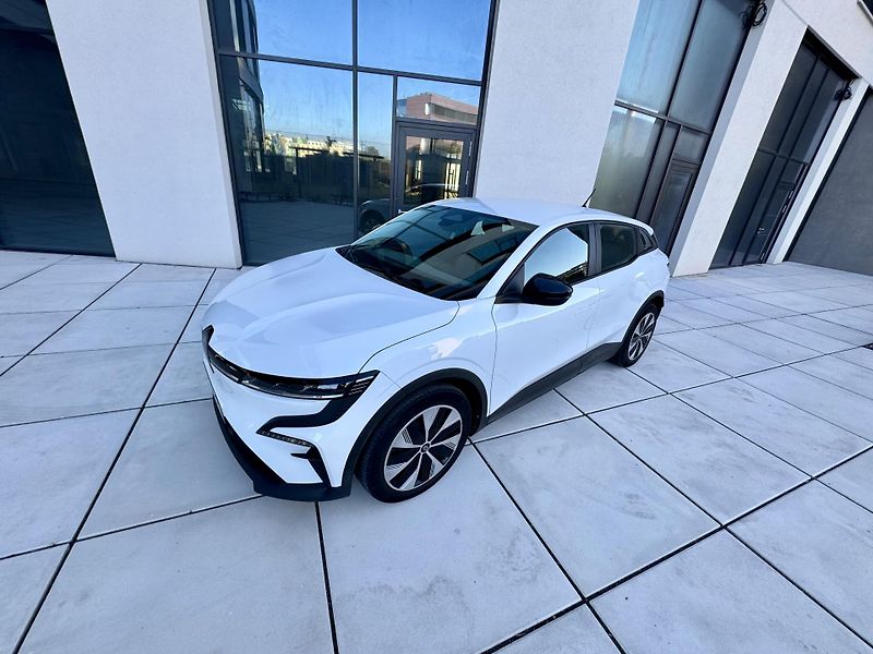 Renault Mégane (2023) E TECH Evolution EV60 1MAJITEL - fotka 6 z 40