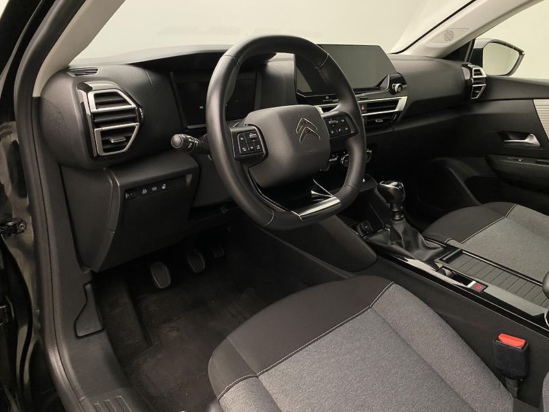 Citroën C4 1.2 PURETECH 74kW CZ - fotka 4 z 39