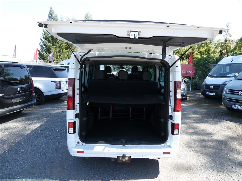 Opel Vivaro 1,6 BiCDTi 107kW Long,8.MÍST,n - fotka 22 z 41