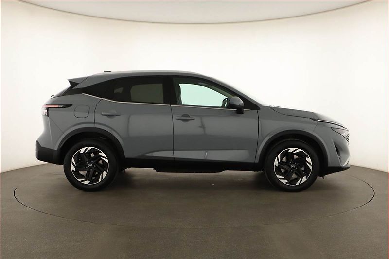 Nissan Qashqai (2025) 1.3 DIG-T MHEV, N-CONNECTA - fotka 6 z 18