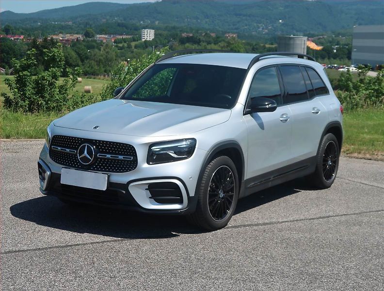 Mercedes-Benz GLB (2024) 200 d 4MATIC - fotka 2 z 14
