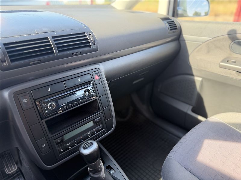 Seat Alhambra 1,9 TDI NOVÉ ROZVODY, TAŽNÉ - fotka 13 z 23