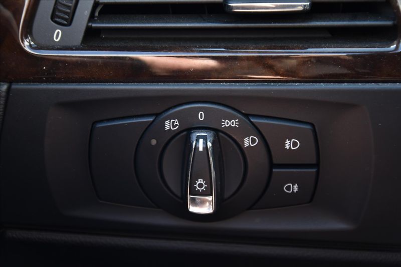 BMW Řada 3 320d 135kW CABRIO XENON KŮŽE - fotka 25 z 27