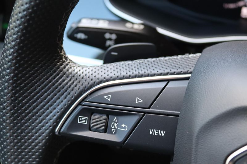 Audi Q7 NENÍ MOŽNÝ ODPOČET DPH - fotka 26 z 49