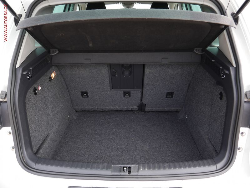Volkswagen Tiguan (2012) 2.0TDi 4x4, ČR, Bixen, AC - fotka 7 z 19