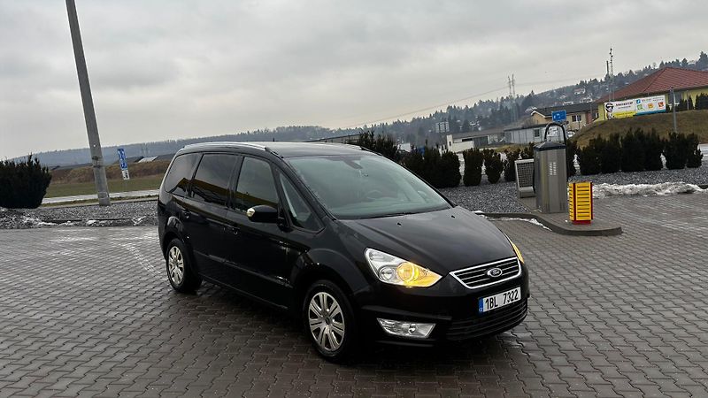 Ford Galaxy (2013) - fotka 2 z 15
