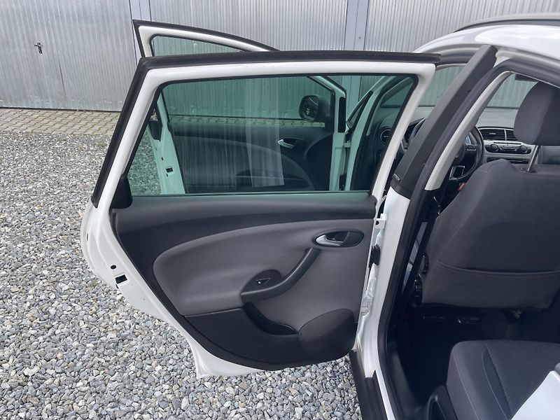 Seat Altea 1.6TDi 105PS XXL ECOMOTIVE TOP - fotka 116 z 189