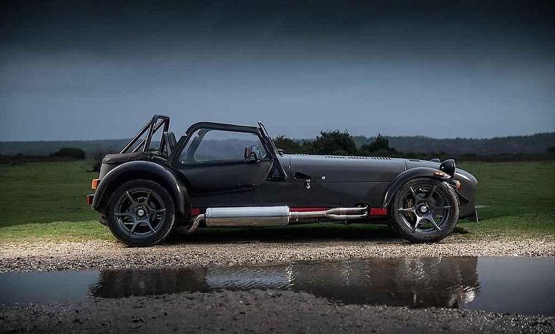 Caterham Seven 620S.
