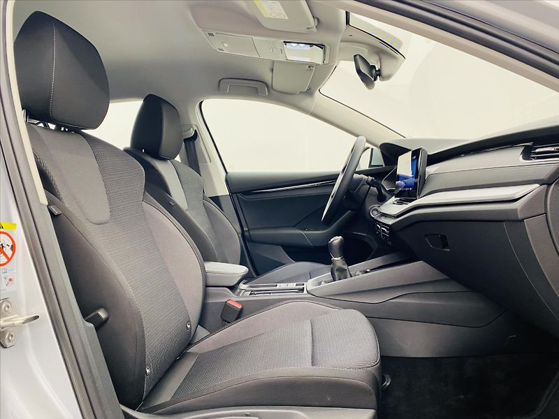 Škoda Octavia 1,5 TSI 110kW Selection - fotka 8 z 26