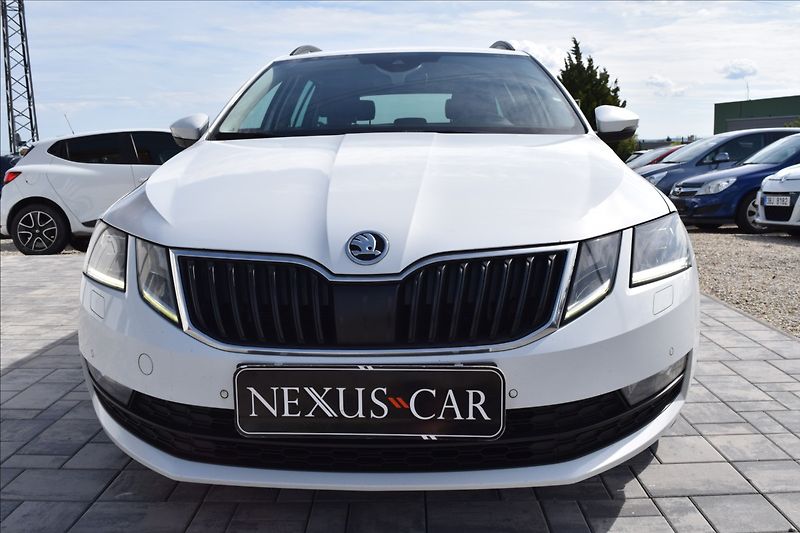 Škoda Octavia 2,0 TDI 110KW DSG NAVIGACE ALU - fotka 2 z 47