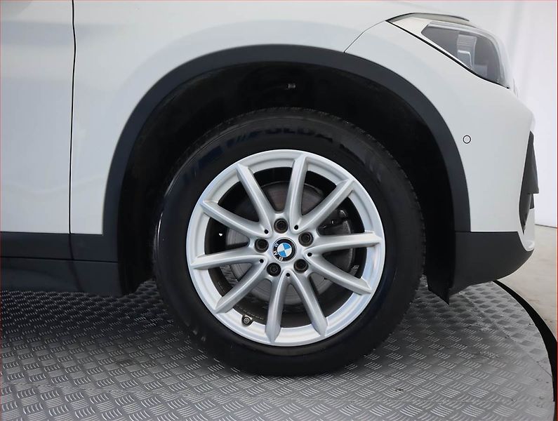 BMW X1 (2022) sDrive18d - fotka 15 z 21