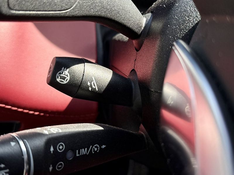 Mercedes-Benz Třídy S (2017) 500 4MATIC kupé - fotka 32 z 57