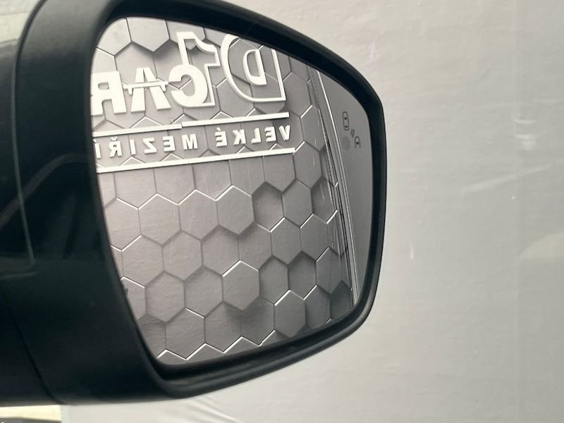 Ford S-MAX 2.5 Duratec HEV VIGNALE - fotka 47 z 61
