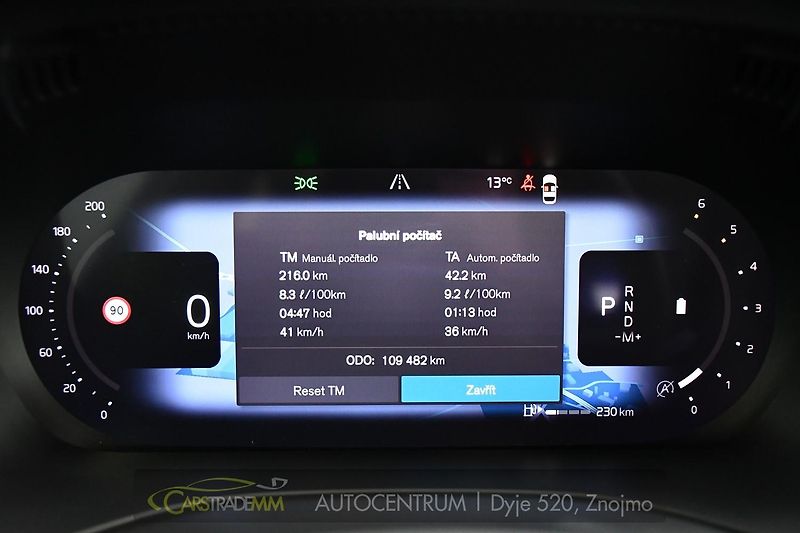 Volvo XC60 B4 AWD mHEV - fotka 28 z 44
