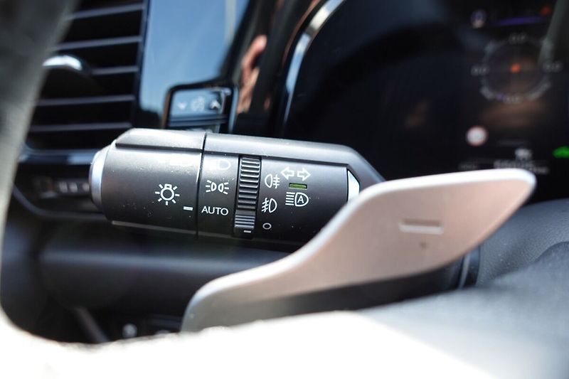 Lexus NX 350h NX350h Comfort 2WD - fotka 27 z 32