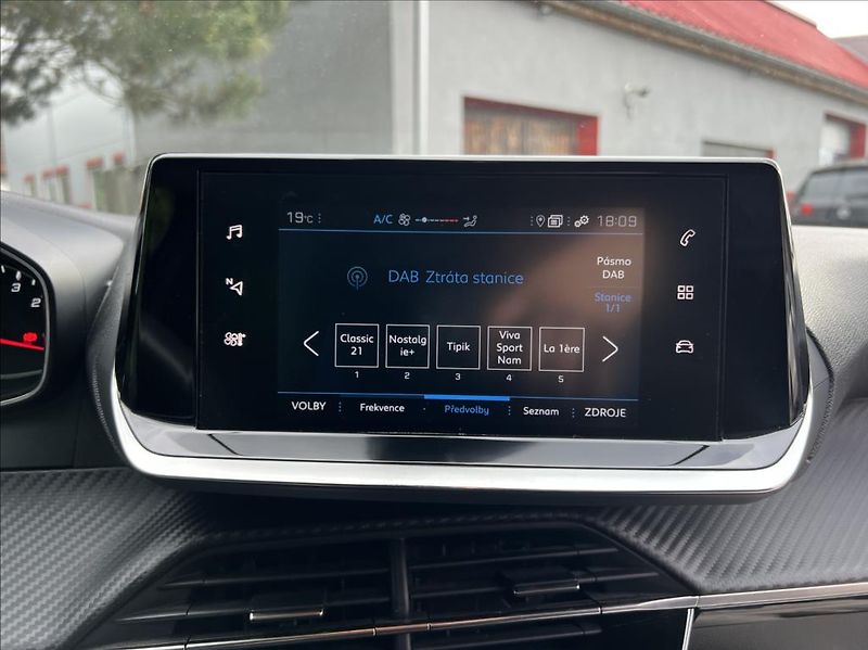 Peugeot 208 1,2 PURETECH  ACTIVE PACK, GPS - fotka 19 z 21