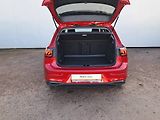Volkswagen Golf (2025) People 1.5 eTSI / 85 kW DSG7 m - náhled 29