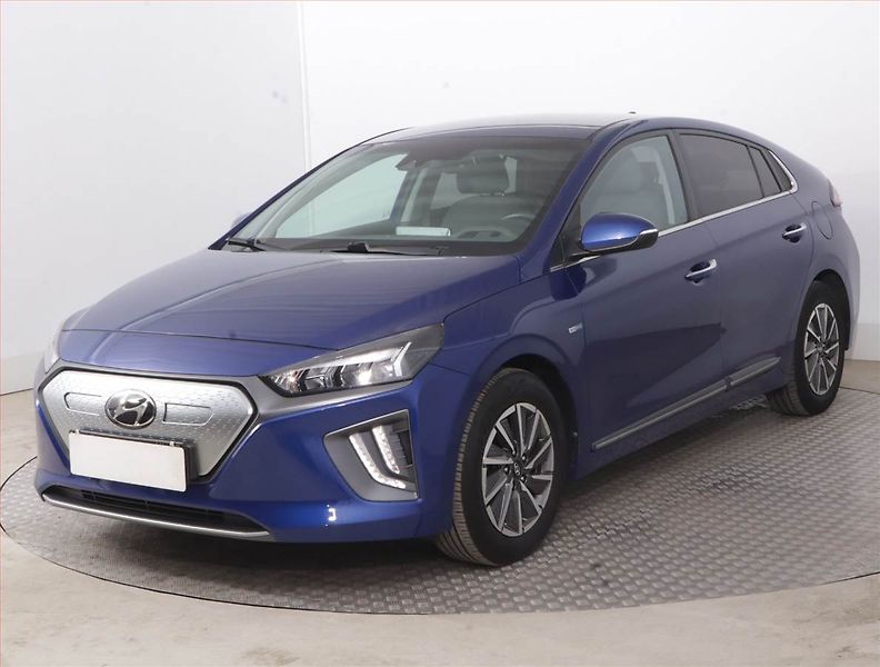 Hyundai Ioniq (2021) Style Electric 38 kWh - fotka 2 z 18