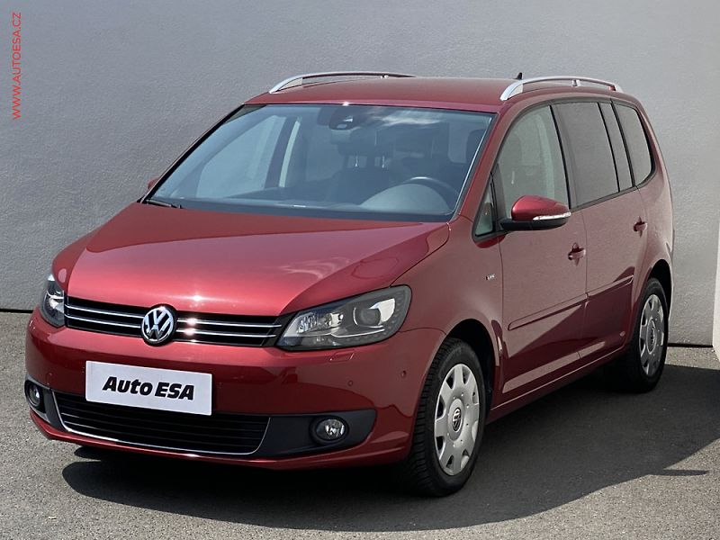 Volkswagen Touran (2014) 2.0 TDi, Comfortline, +kola - fotka 3 z 3