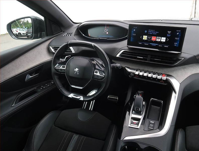 Peugeot 3008 (2022) GT 1.2 PureTech, Automat,Masáž - fotka 7 z 22