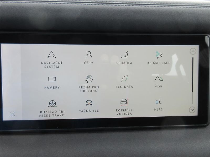 Land Rover Defender 2,0 D200 110,1.Maj, ČR, DPH - fotka 29 z 44