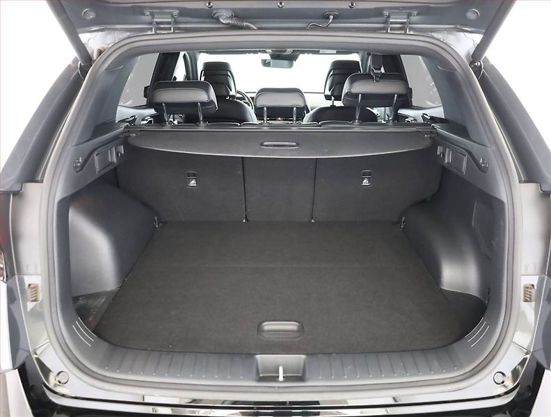 Kia Sportage (2023) 1.6 T-GDI MHEV - fotka 19 z 20