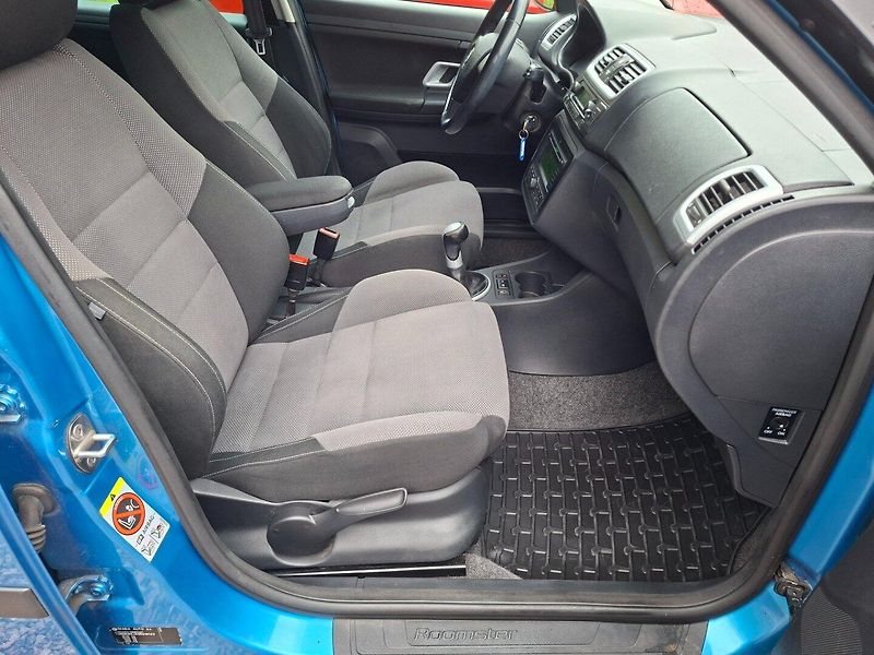 Škoda Roomster (2008) 1.4i 16V 63kW -VÝBAVA - fotka 23 z 35
