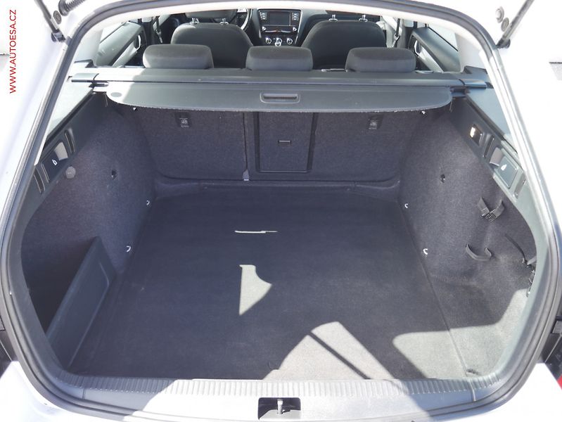 Škoda Octavia (2018) 1.6 TDi, ČR, Ambition Fresh - fotka 7 z 20