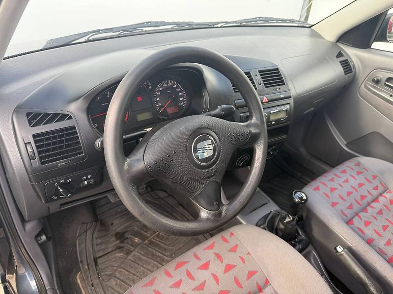 Seat Cordoba (2001) 1.4 8V 44 kW Stella - fotka 8 z 20