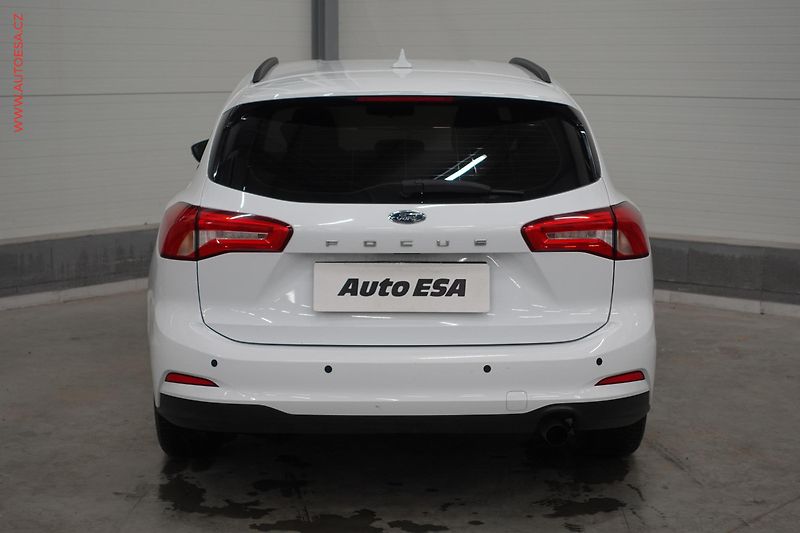 Ford Focus (2018) 1.5 TDCi, ČR, autoAC - fotka 5 z 22