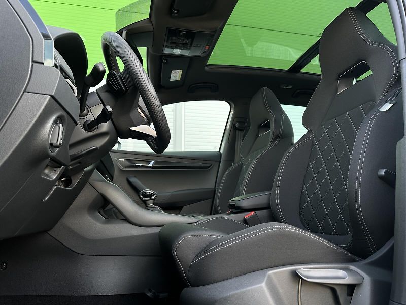 Škoda Karoq 1.5TSi DSG 150PS Sportline Mat - fotka 11 z 36