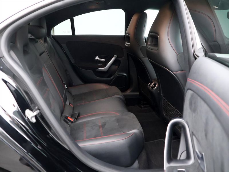 Mercedes-Benz CLA 2,0 CDI AMG CZ DPH Navi - fotka 12 z 37